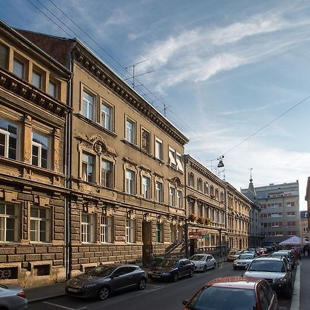 Visitzagreb Ruby Apartment ภายนอก รูปภาพ