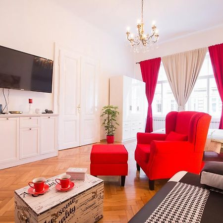 Visitzagreb Ruby Apartment ภายนอก รูปภาพ