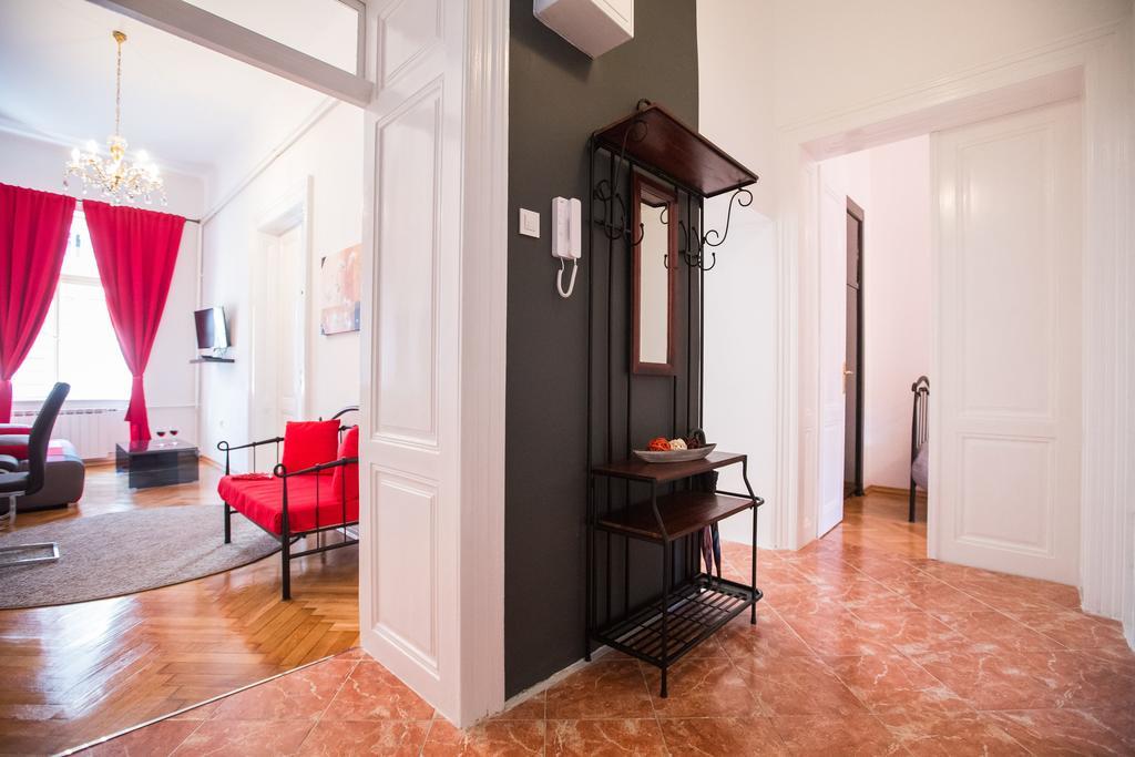 Visitzagreb Ruby Apartment ภายนอก รูปภาพ