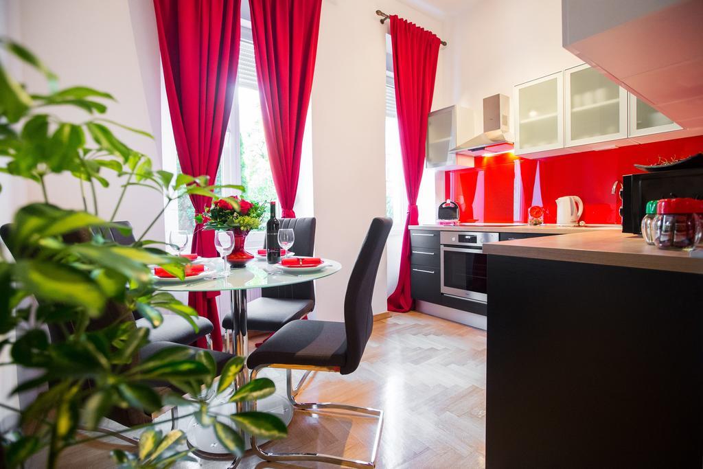 Visitzagreb Ruby Apartment ภายนอก รูปภาพ