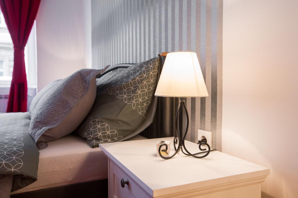 Visitzagreb Ruby Apartment ภายนอก รูปภาพ
