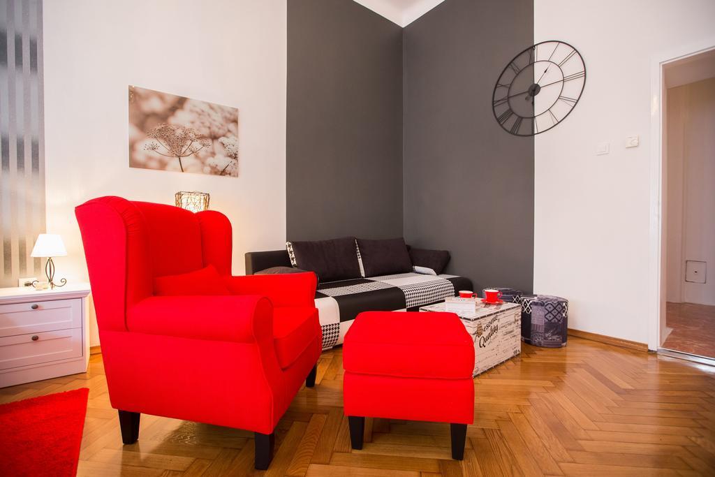 Visitzagreb Ruby Apartment ภายนอก รูปภาพ