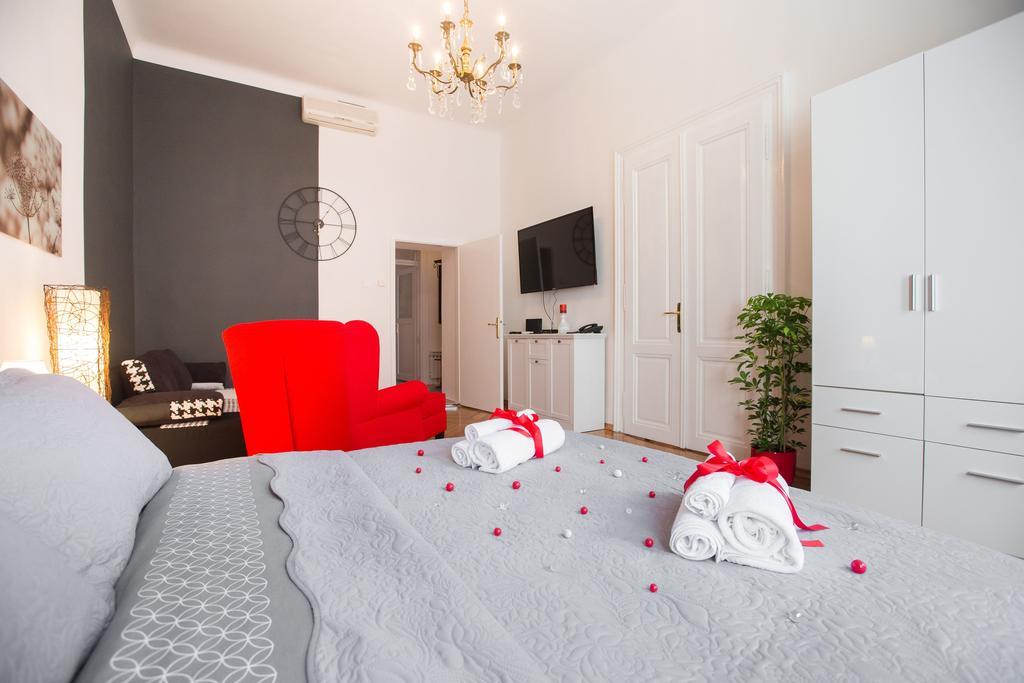 Visitzagreb Ruby Apartment ภายนอก รูปภาพ